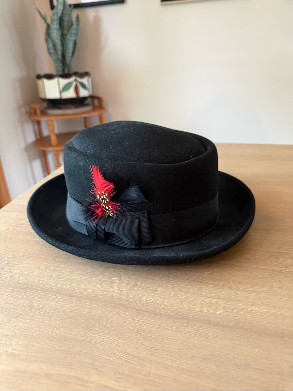 Deevoov Men's 100% Wool Short Brim hat with feather accent (size large)